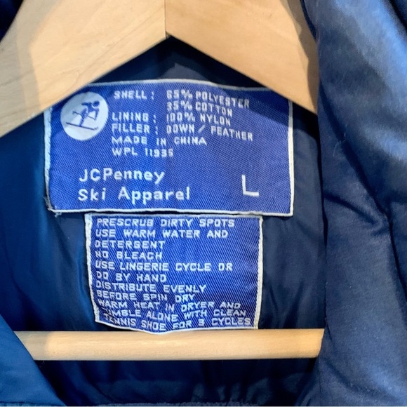 JC Penny Ski Apparel Size Large Unisex Navy Cream Snap Button Puffer Ski Vest - Picture 3 of 9